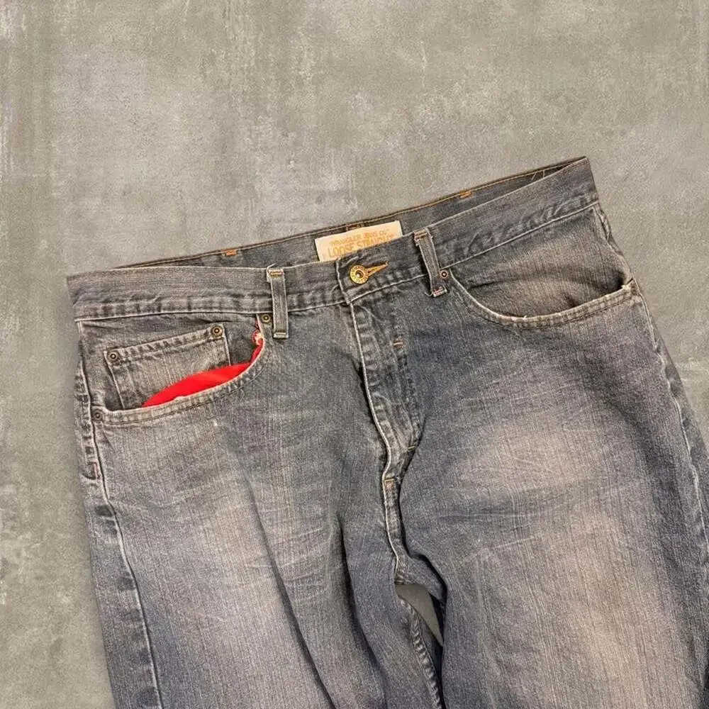 Wrangler Jeans Co. Loose Straight Blue Denim Jeans - Men's Size 38x32